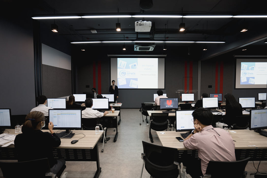 โครงการจัดทำระบบบริหารการเงินการคลังภาครัฐแบบอิเล็กทรอนิกส์ใหม่ (New GFMIS Thai) มีการฝึกอบรมหลักสูตรการใช้งานระบบข้อมูลสารสนเทศเพื่อการบริหาร (MIS) สำหรับหน่วยงานกลาง